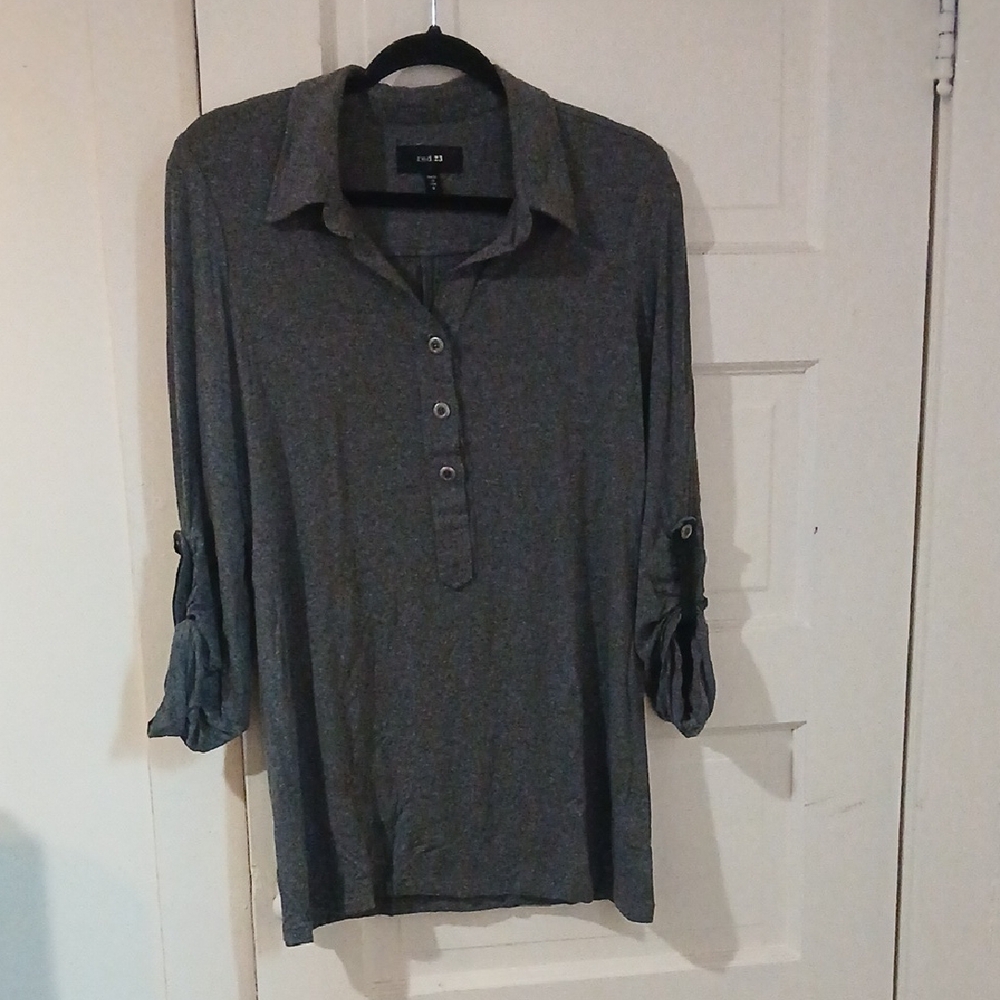 Gray Collared Button-Front Knit Tunic